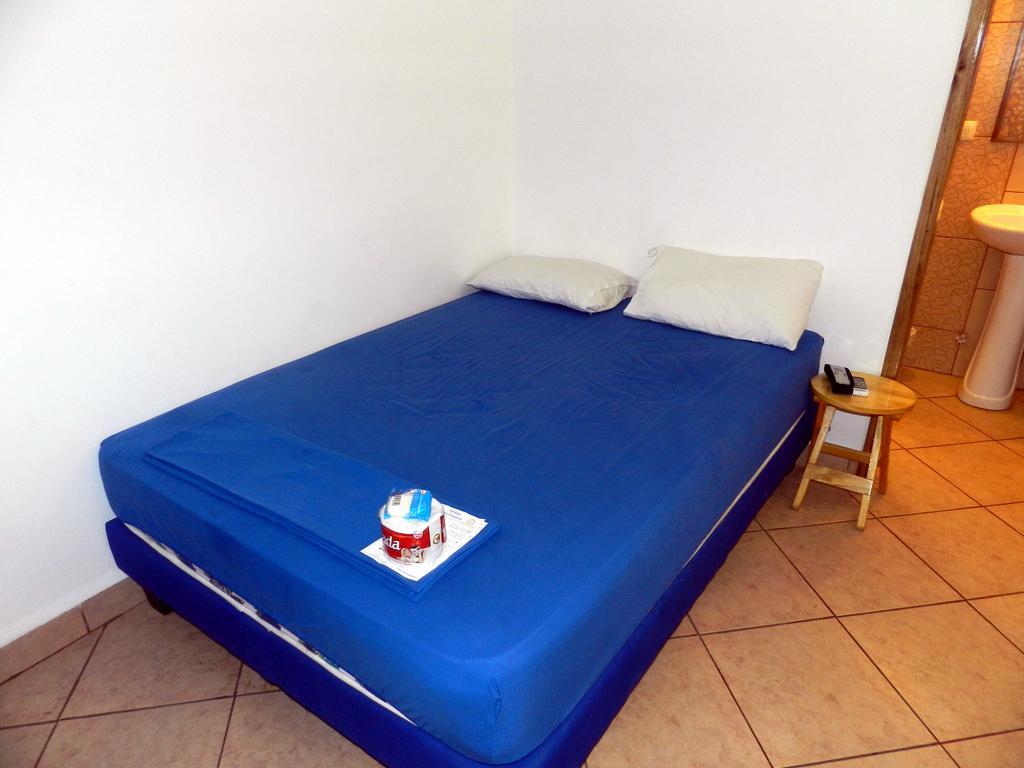 Hostal Yaku Montañita الغرفة الصورة