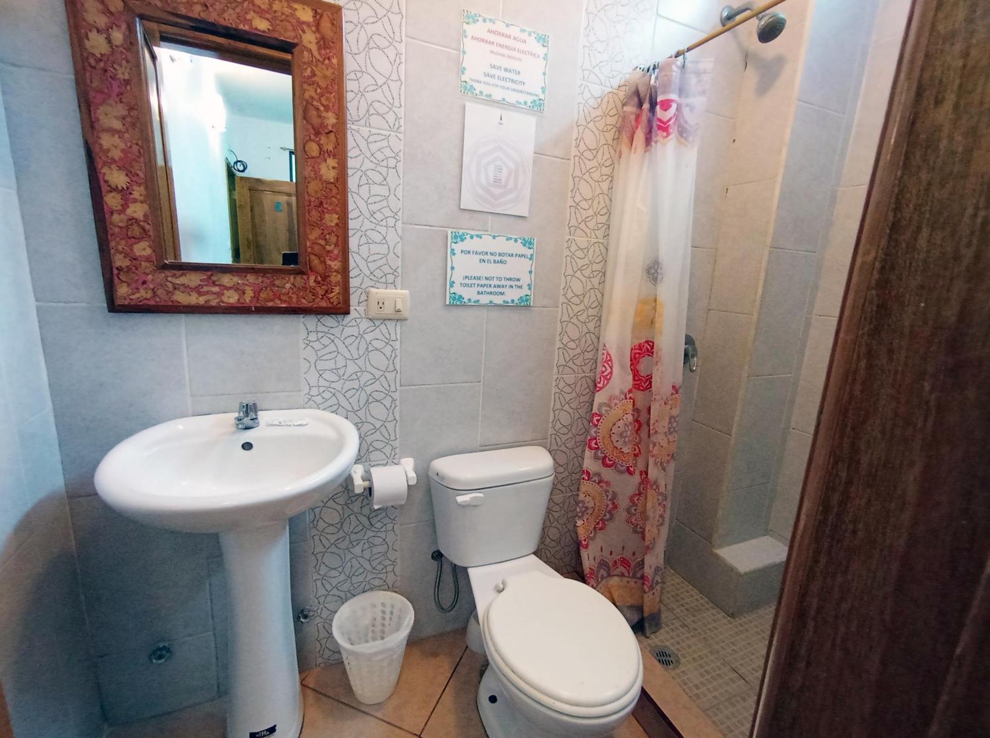 Hostal Yaku Montañita المظهر الخارجي الصورة